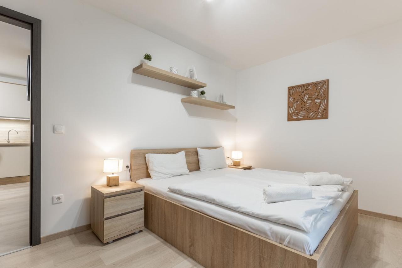 Léda Apartmanok Siófok Exterior foto