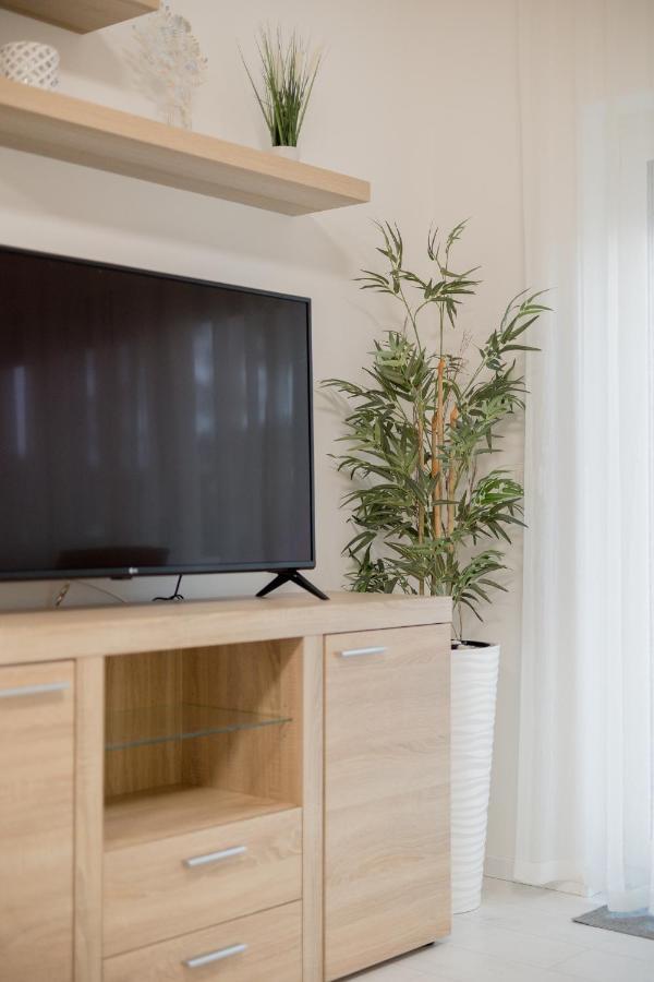 Léda Apartmanok Siófok Exterior foto
